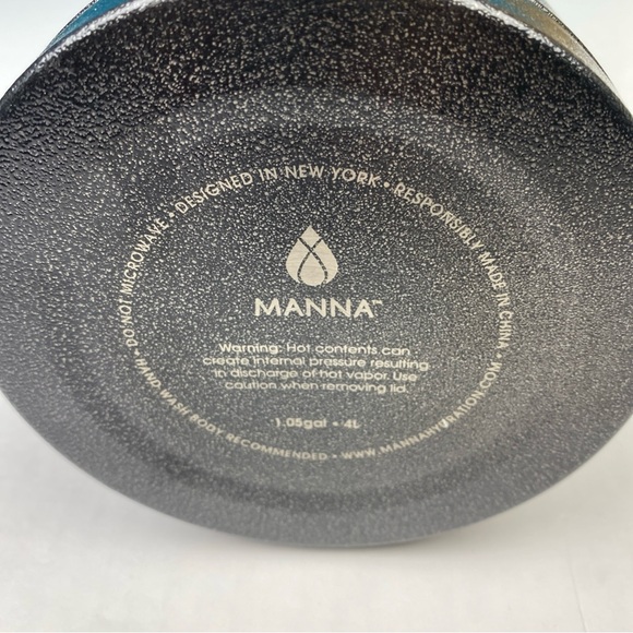 Manna Titan Gallon Bottle Water Jug 135 Ounce Black Stainless Vacuum Sealed - Picture 3 of 11